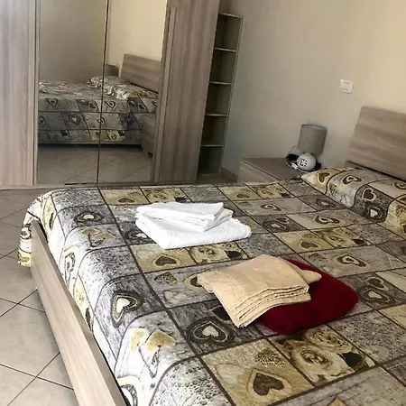 Casa Ale Apartment *
